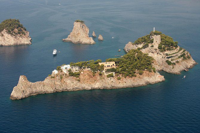 Private Amalfi Coast Boat Trip from Positano, Praiano or Amalfi - Seeing the Amalfi Coast from the water