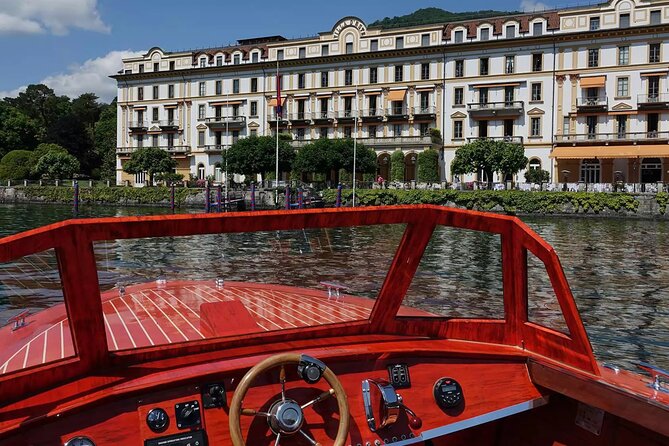 Private Tour by Classic Wooden Boat on Lake Como - Villa Erba and the approach to Cernobbio