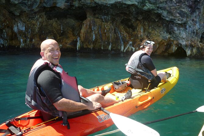 Private Tour explore Vulcano Island by Kayak & Coasteering - A simple lesson for first-time kayakers