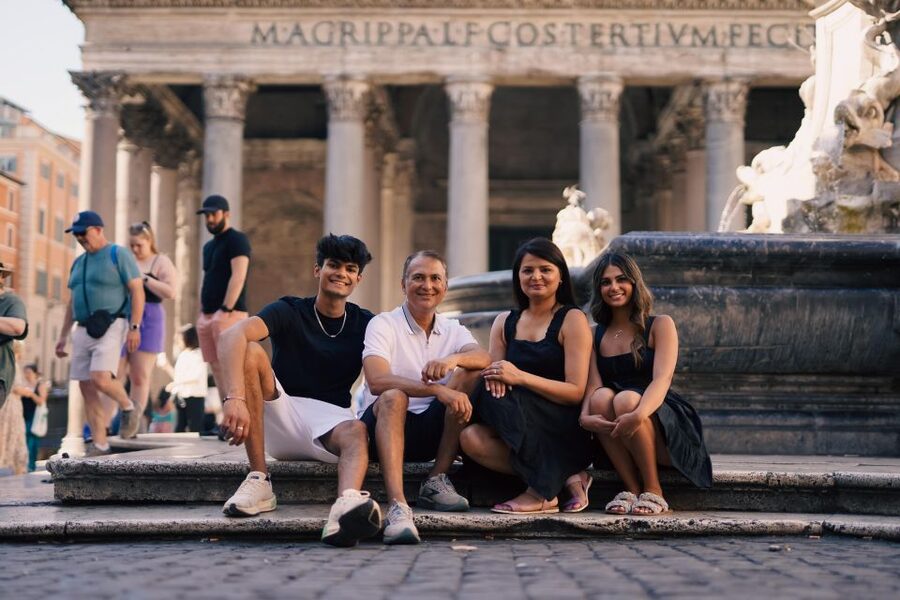 Professional Photoshoot in Rome - How the posing guidance changes the experience