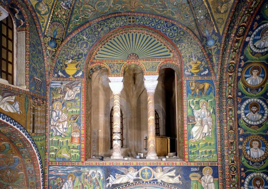 Ravenna: UNESCO Monuments and Mosaics Guided Tour - Essential or Complete: which route fits you?