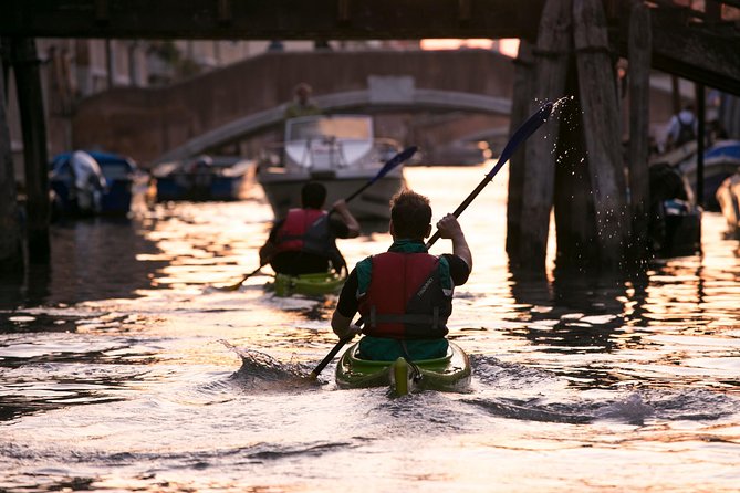 Real Venetian Kayak - Tour of Venice Canals with a Local Guide - Out toward the lagoon