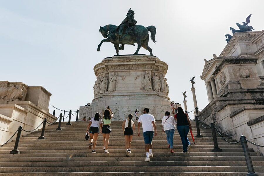 Rome: Altar of the Fatherland Elevator and Museum Tickets - Riding the glass elevator to the panoramic terrace