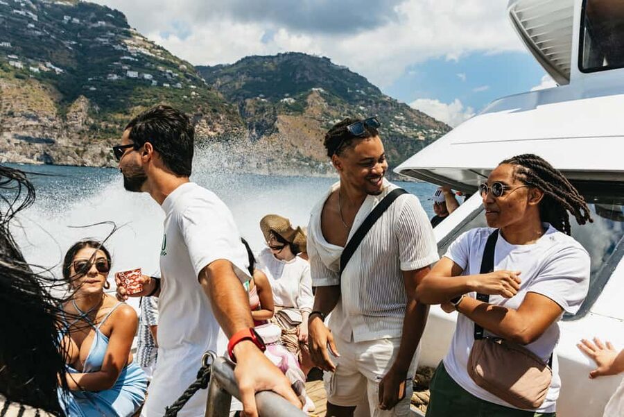 Rome: Amalfi Coast & Positano Day Trip with Coastal Cruise - The long ride south from Piazza del Popolo