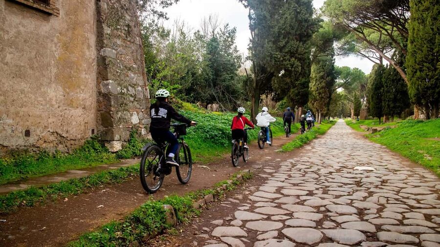 Rome: Appian Way Aqueducts Bike Tour (UPG Catacombs & Lunch) - St. Callixtus Catacombs in the five-hour version