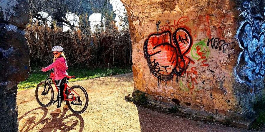 Rome: Appian Way & Catacomb Sunset E-bike Tour with Aperitif - Why this bike ride shows you a different Rome