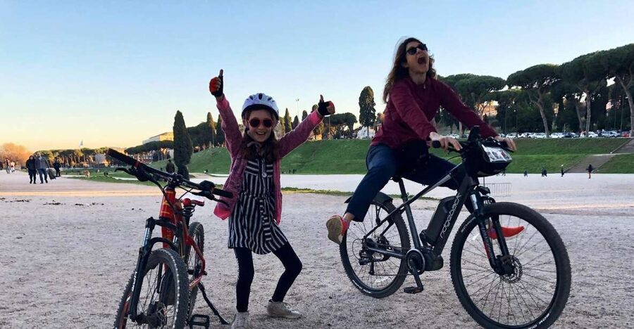 Rome: Appian Way E-Bike Tour Catacombs, Aqueducts & Picnic - Along the Aurelian Walls and onto the Appian Way