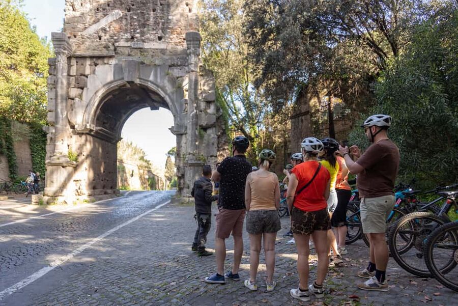 Rome:Appian Way E-bike Tour with Catacombs, Aqueducts & Food - What the cycling really feels like