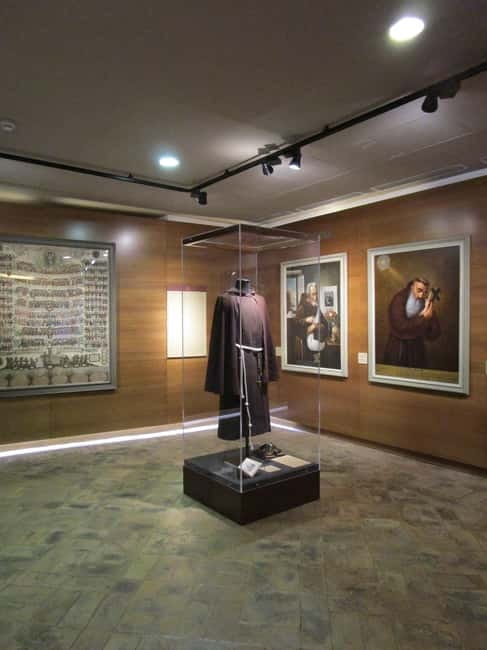 Rome: Capuchin Crypts Skip-the-Line Ticket and Tour - The Mass Chapel adds a quieter note