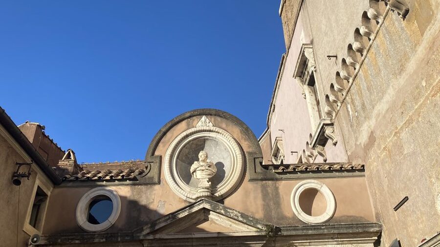 Rome: Castel Sant'Angelo Skip-the-Line Entry Ticket - The upward route through Hadrian’s mausoleum