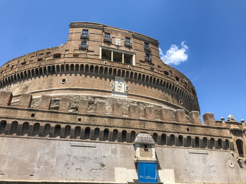 Rome: Castel Sant'Angelo Skip-the-Line Ticket - Meeting the orange umbrella near the castle entrance