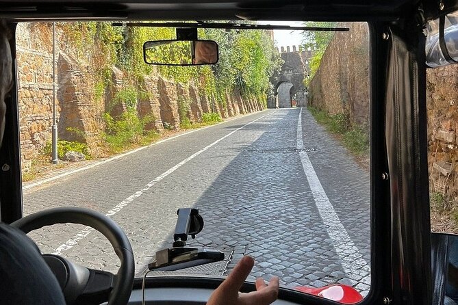 Rome Catacomb & Appian Way Small-Group Tour by Golf Cart - What the guide adds to the experience
