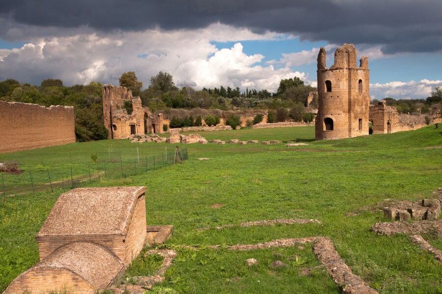 Rome: Catacombs Guided Tour with Transfer - Why the guide matters more than the darkness