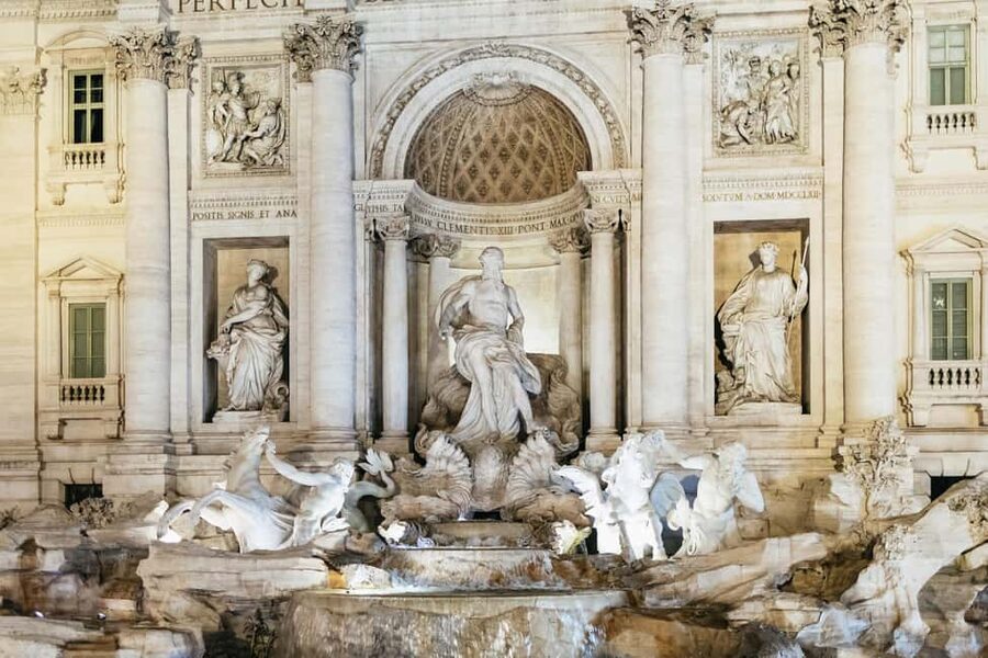 Rome: City Highlights Moonlight Walking Tour - Galleria Sciarra and Rome’s quieter details