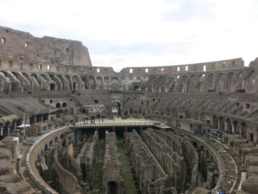 Rome: Colosseum Arena Floor, Roman Forum & Palatine Tour - Guide quality is the main reason to choose a tour