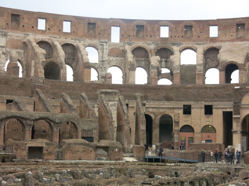 Rome: Colosseum Arena Floor, Roman Forum & Palatine Tour - Booking details that can affect your day