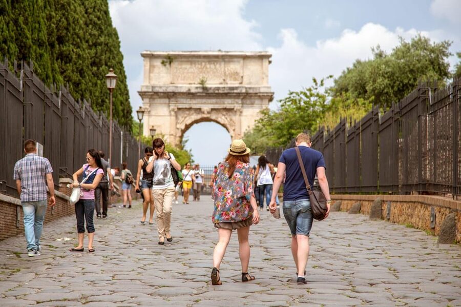 Rome: Colosseum, Forum, Palatine Hill Entry & Audioguide App - Walking through the Roman Forum