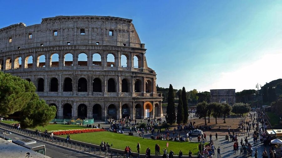 Rome: Colosseum, Forum, & Palatine Hill with Audio Guide - Audio guide or small-group guide?