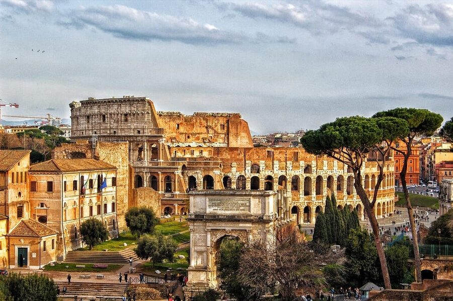 Rome: Colosseum, Forum, & Palatine Hill with Audio Guide - Who should choose this experience?
