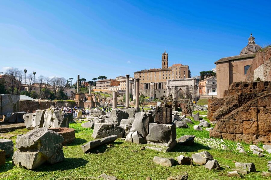Rome: Colosseum & Forum with Audio Guide App -Optional Arena - Ticket pickup, ID, and the timed entrance