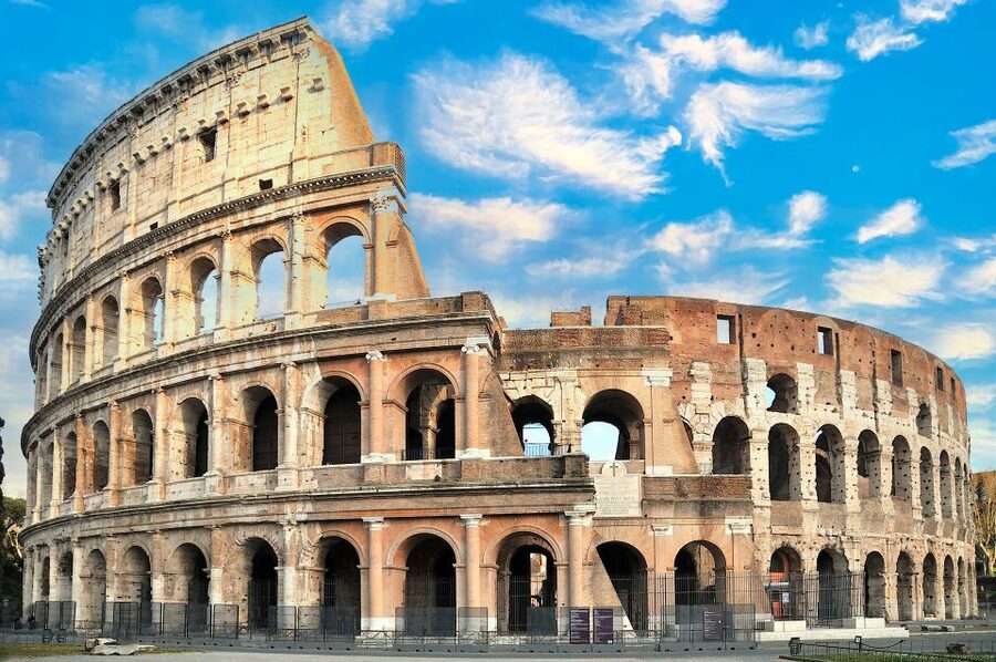 Rome: Colosseum Guided Tour with Entry Tickets - Why the guide matters more than the headset