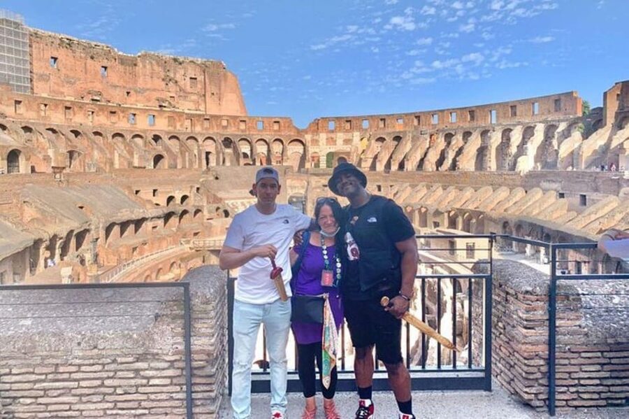 Rome: Colosseum Guided Tour with Forum Entry Experience - Meeting the Group and Getting Inside
