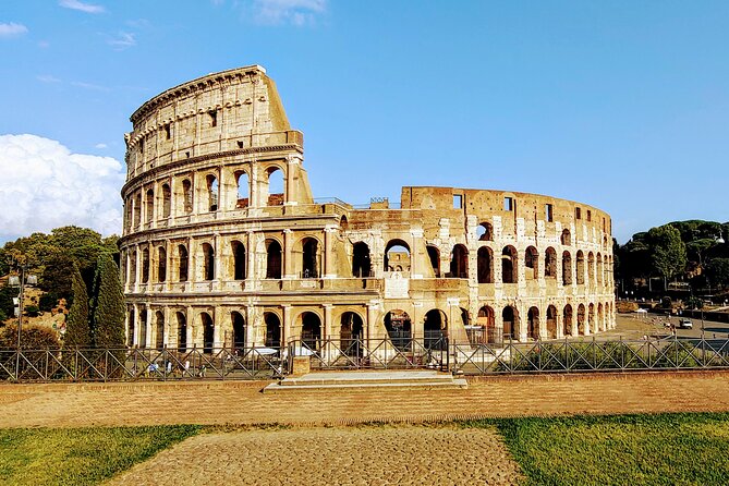 Rome: Colosseum Guided Tour with Roman Forum and Palatine hill - Reaching Palatine Hill and its viewpoints
