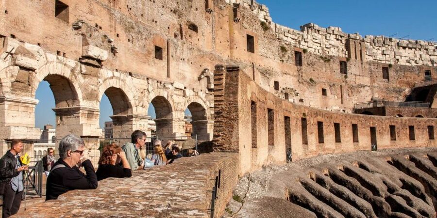 Rome: Colosseum, Palatine & Roman Forum Tour w/Entry Ticket - What this Colosseum tour actually gives you