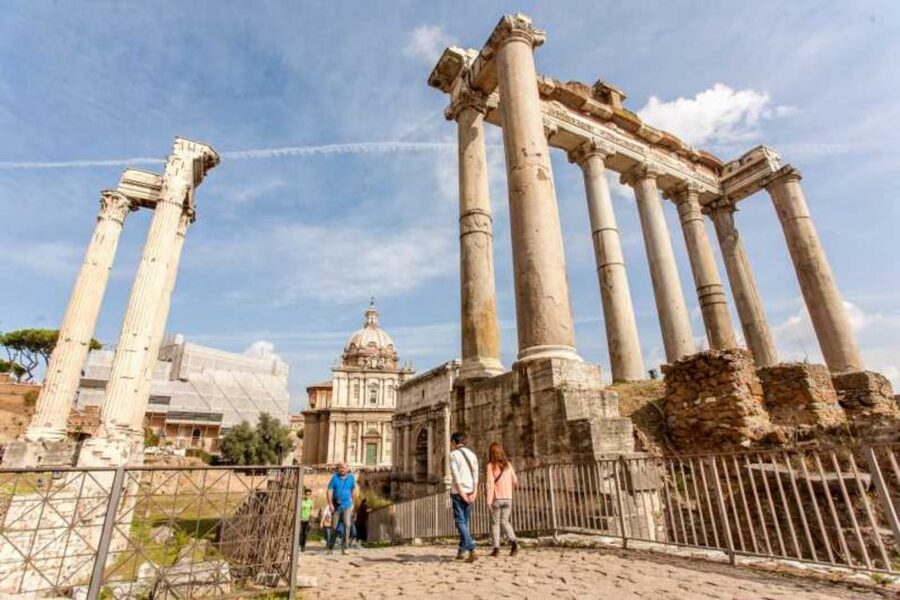 Rome: Colosseum, Palatine & Roman Forum Tour w/Entry Ticket - Why the guide makes the difference