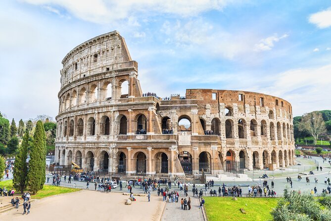 Rome: Colosseum, Roman Forum and Palatine Hill Guided Tour - Entering the Colosseum with a guide