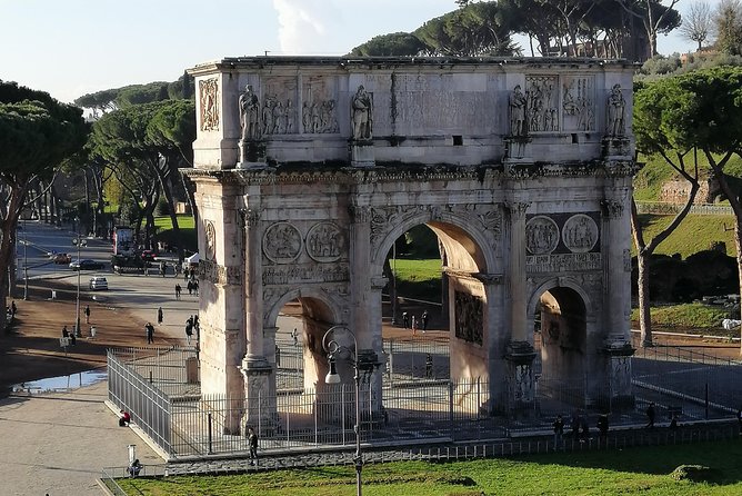 Rome: Colosseum, Roman Forum and Palatine Hill Private Tour - Price, pickup, and the real value