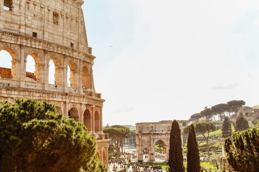 Rome: Colosseum, Roman Forum & Palatine Guided Tour - Palatine Hill: imperial homes and wide city views