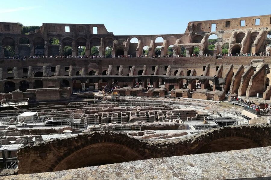 Rome: Colosseum, Roman Forum & Palatine Hill Tour - The Roman Forum and the political heart of Rome