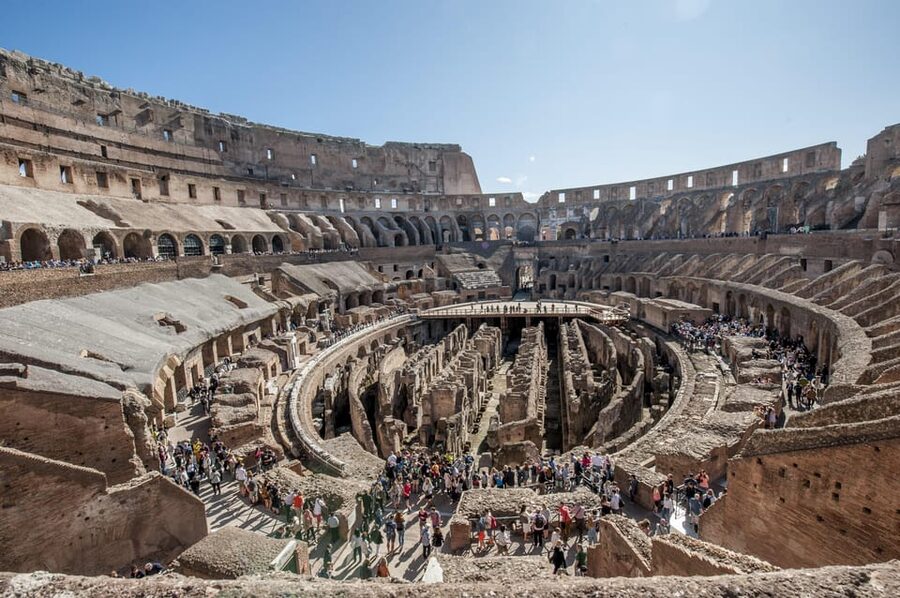 Rome: Colosseum, Roman Forum & Palatine Hill Tour - Palatine Hill and the view over Circus Maximus