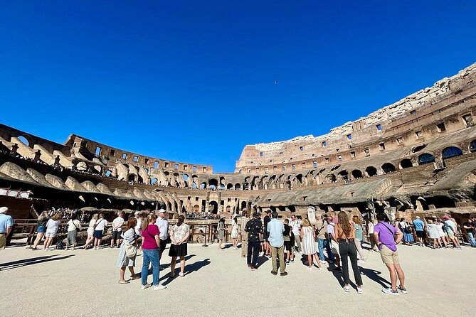 Rome: Colosseum, Roman Forum & Palatine Hill Visit + Audio Guide - Meeting the host near the Arch of Constantine