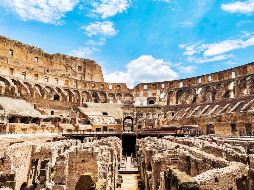 Rome: Colosseum, Roman Forum, Palatine with Multimedia Video - The English walk through Rome’s center