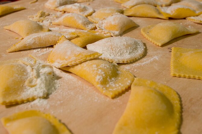 Rome Cooking Class: Make Pasta, Dine & Drink Wine With Local Chef - Gelato to finish the evening