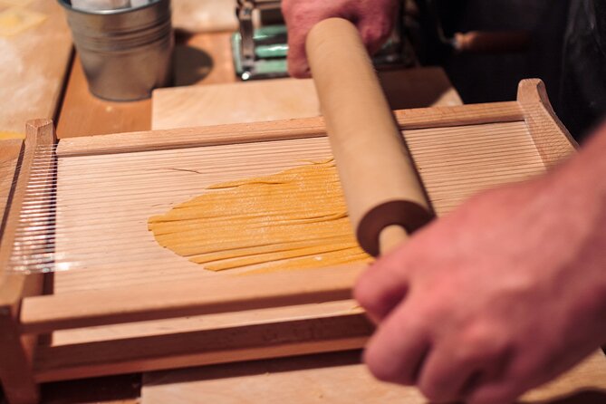 Rome Cooking Class: Make Pasta, Dine & Drink Wine With Local Chef - Group size, teaching style, and the social side