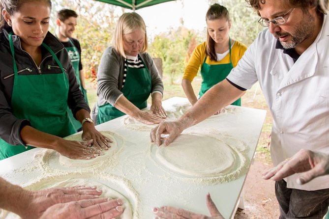Rome Cooking Class: Make Pizza and Pasta with Wine & Dessert - Reaching the venue from central Rome