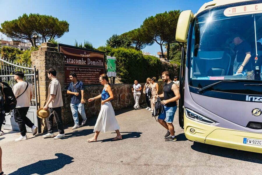 Rome: Crypts and Catacombs Underground Tour with Transfers - Walking through the early Christian catacombs