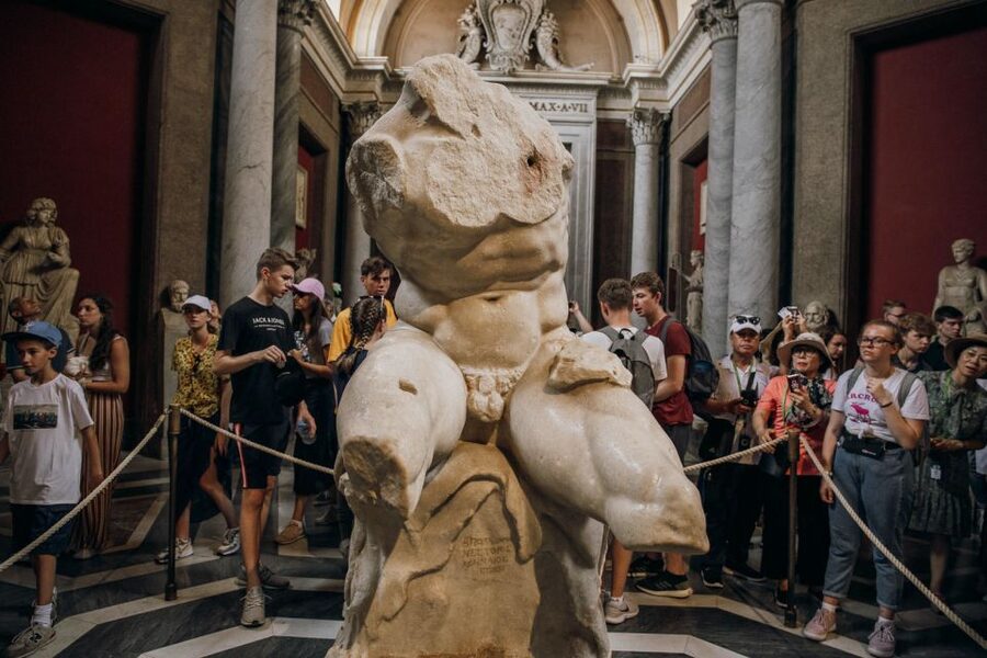 Rome: Early-Morning Vatican Museums and Sistine Chapel Tour - Why the early hour changes the Vatican visit