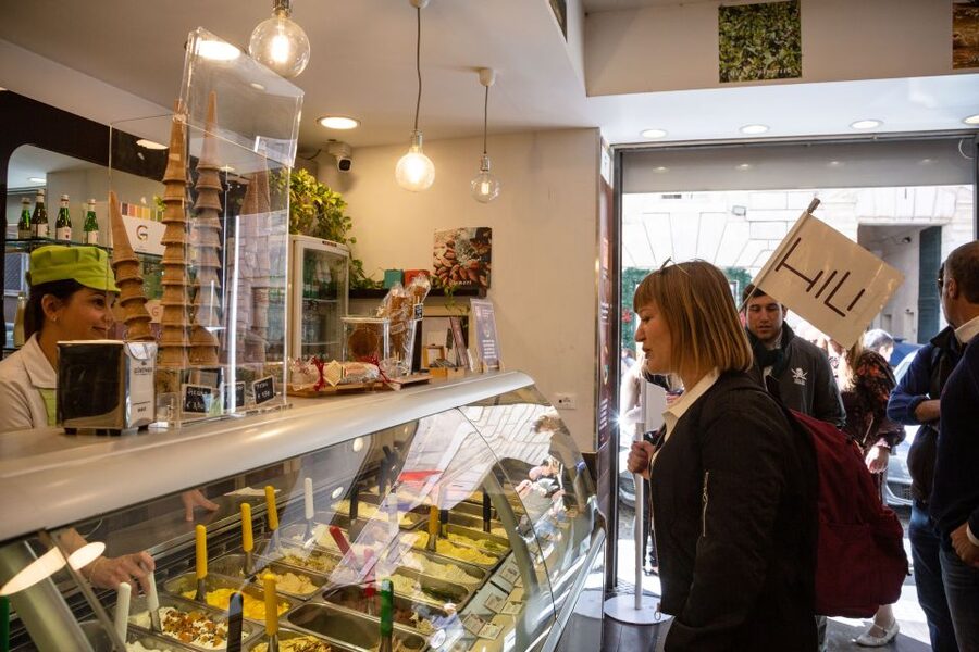 Rome: Eat Like a Roman Ghetto & Campo de' Fiori Food Tour - Who should book this Roman food tour?