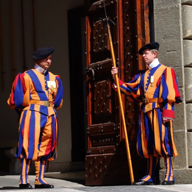 Rome: Escorted Papal Audience Experience with Entry Ticket - What the $23 price buys you