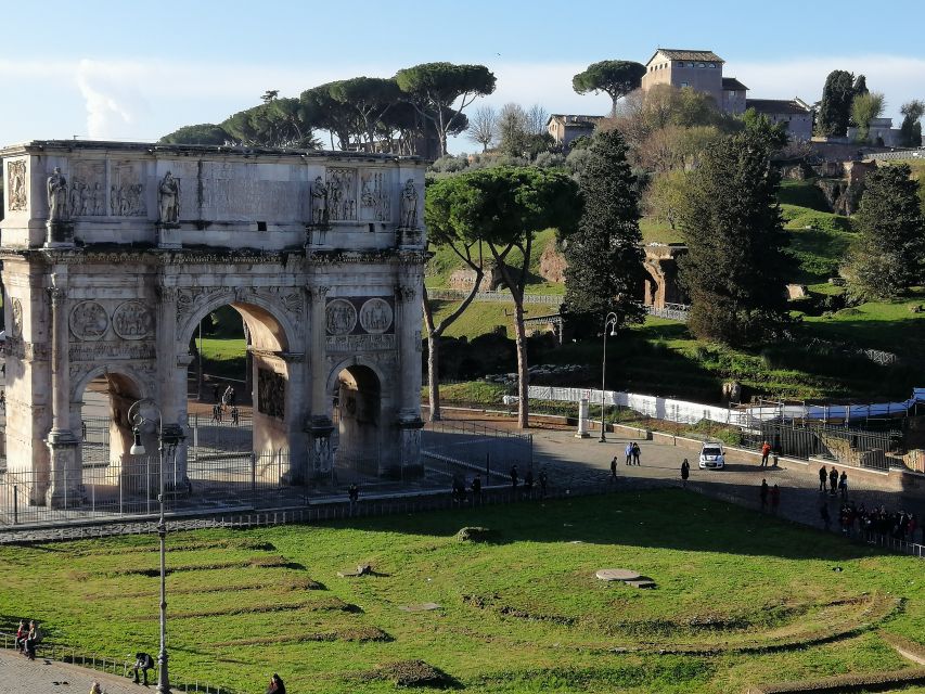 Rome: Exclusive Colosseum Underground and Roman Forum Tour - Eighty minutes in the Roman Forum