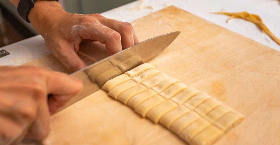 Rome: Fettuccine and Tiramisu Cooking Class with Wine - The chefs make or break the mood