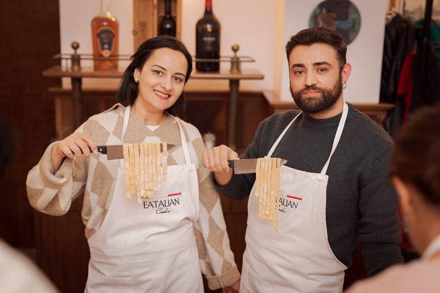 Rome: Fettuccine Pasta Cooking Class in Rome's City Center - The social side of the shared class