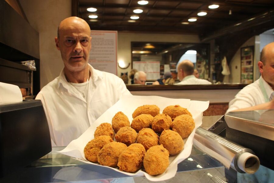 Rome: Food Tour and Wine Tasting in a Traditional Trattoria - Key points to know before booking