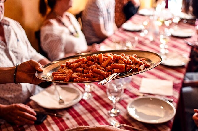 Rome Food Tour in the Historic Centre with 8+ Food Tastings - Palaces, fountains, and Roman stories between bites
