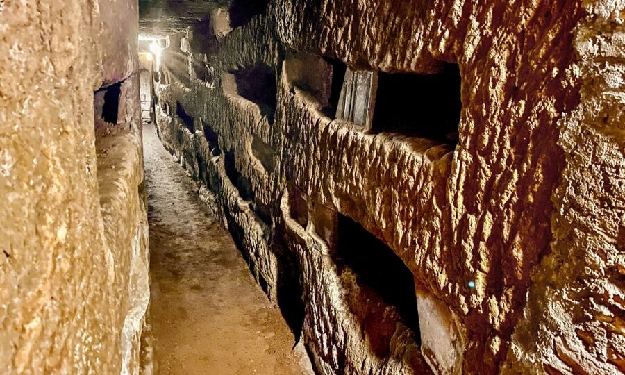 Rome: Guided Roman Catacombs Tour with Transfers - How much time do you really get?