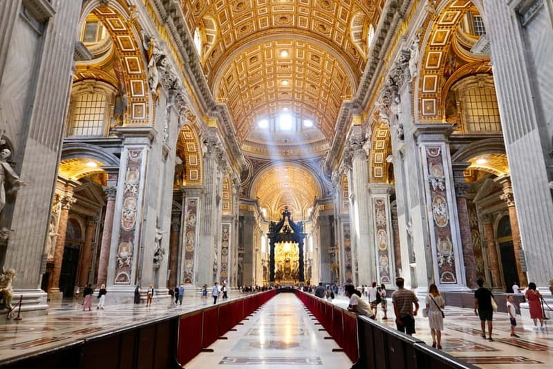 Rome: Guided Tour of St. Peter's Basilica, Grottoes & Square - Key points at a glance